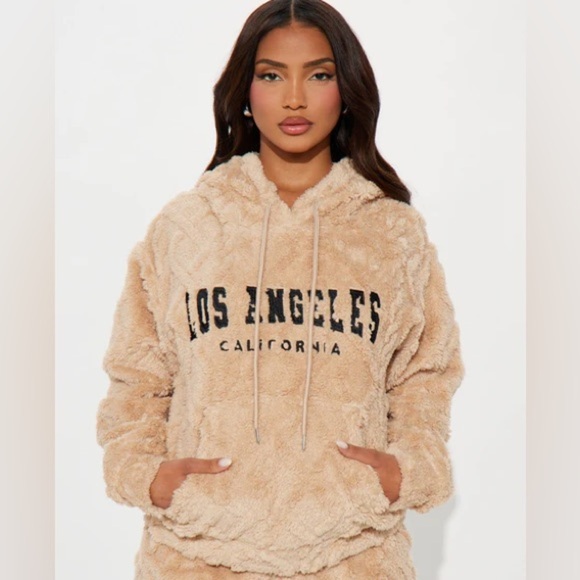 Los Angeles California Tan Fuzzy Sherpa Hoodie - Picture 1 of 5